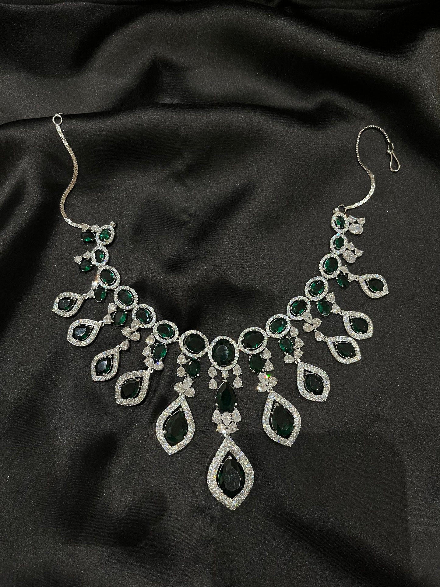 Ekam (emerald)