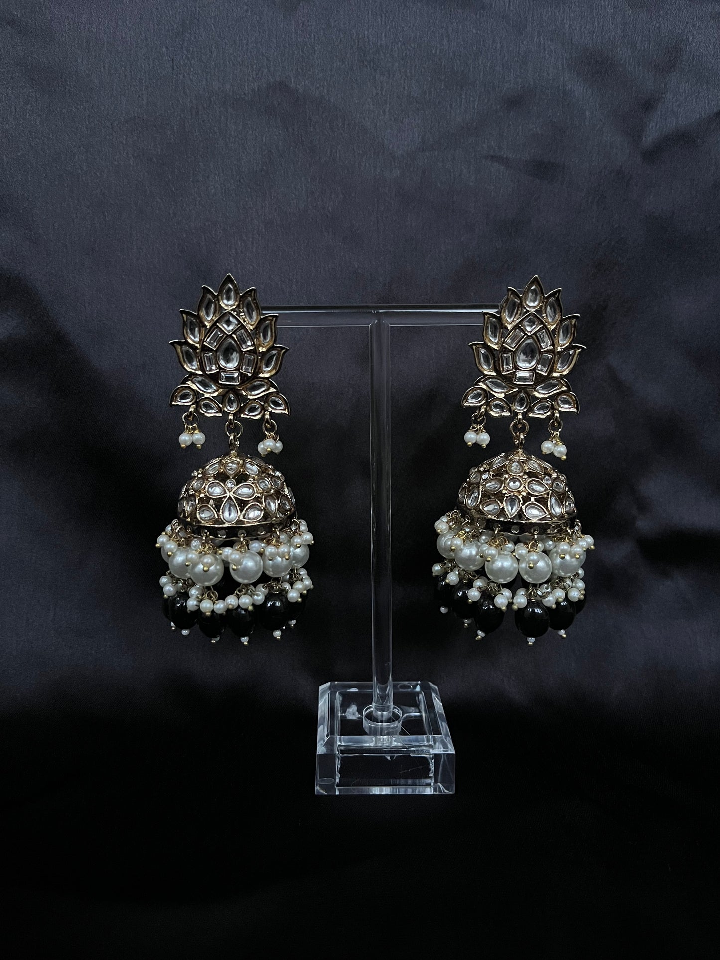 Ayesha (black)