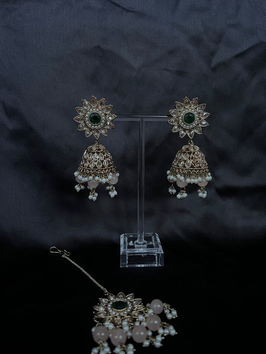 Gurleen (peach & green)