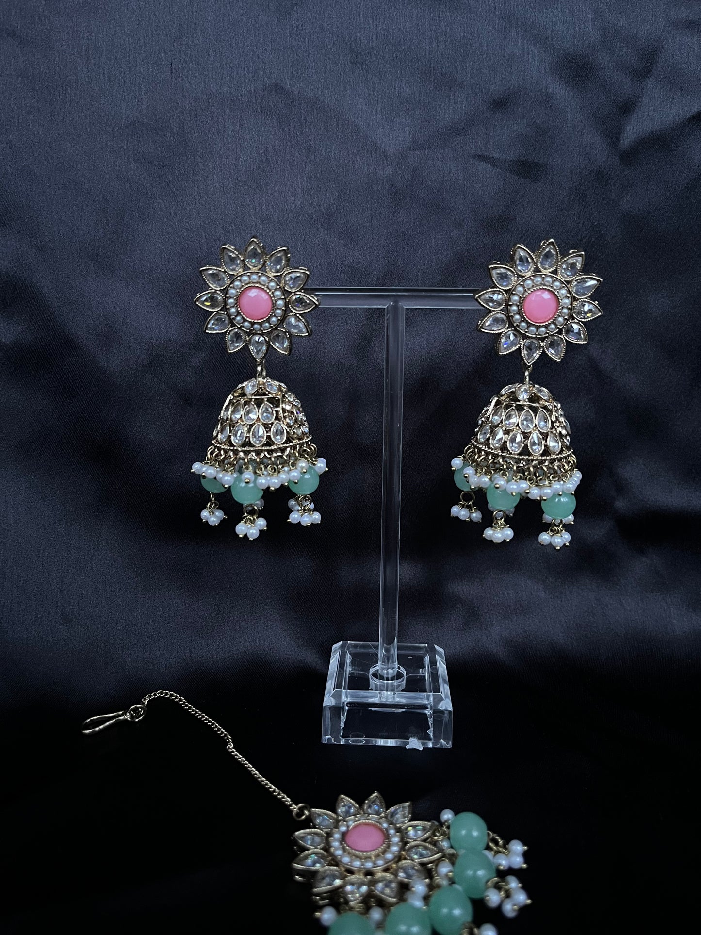 Gurleen (pink & mint)