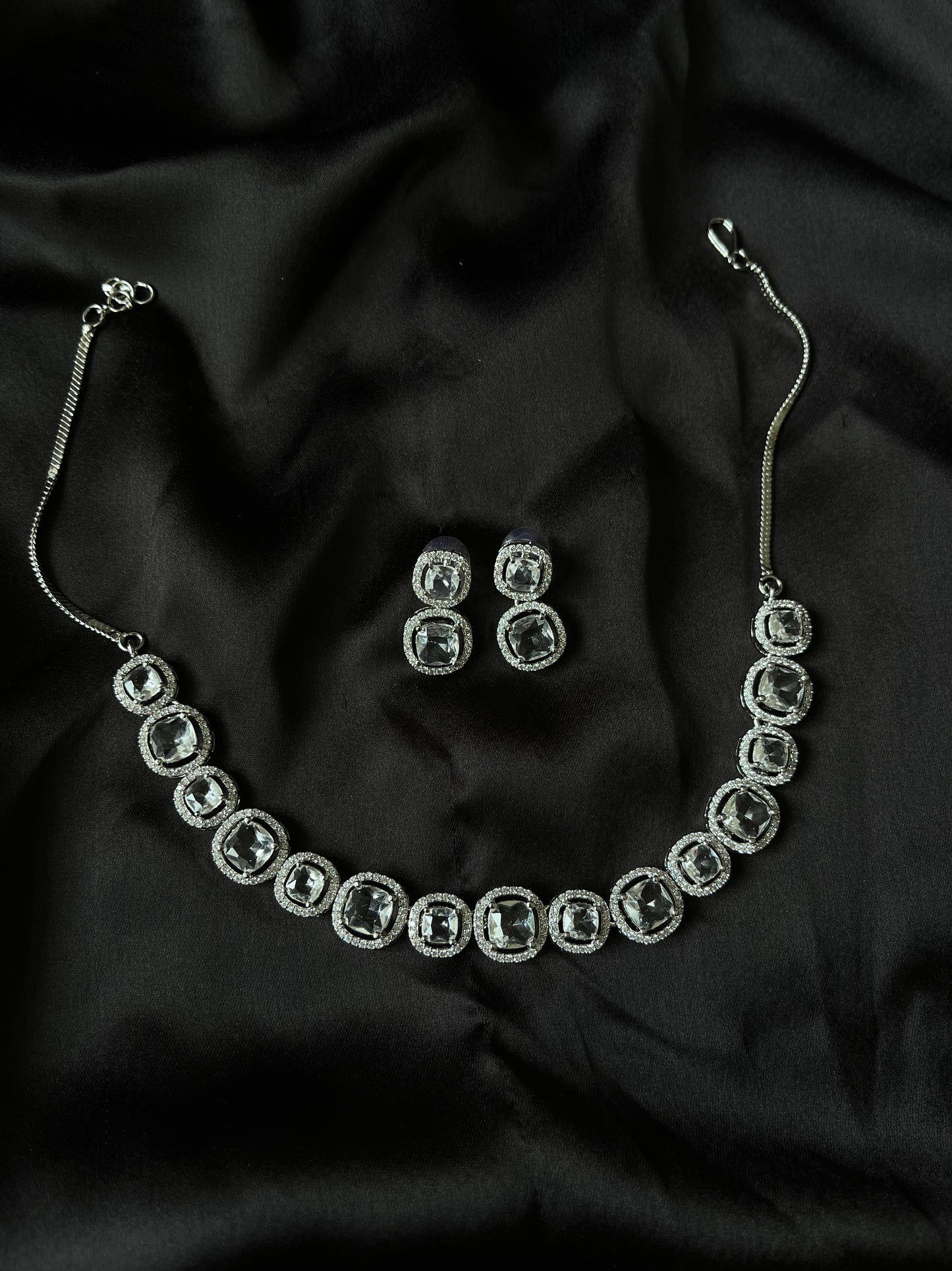 Sanam (silver)