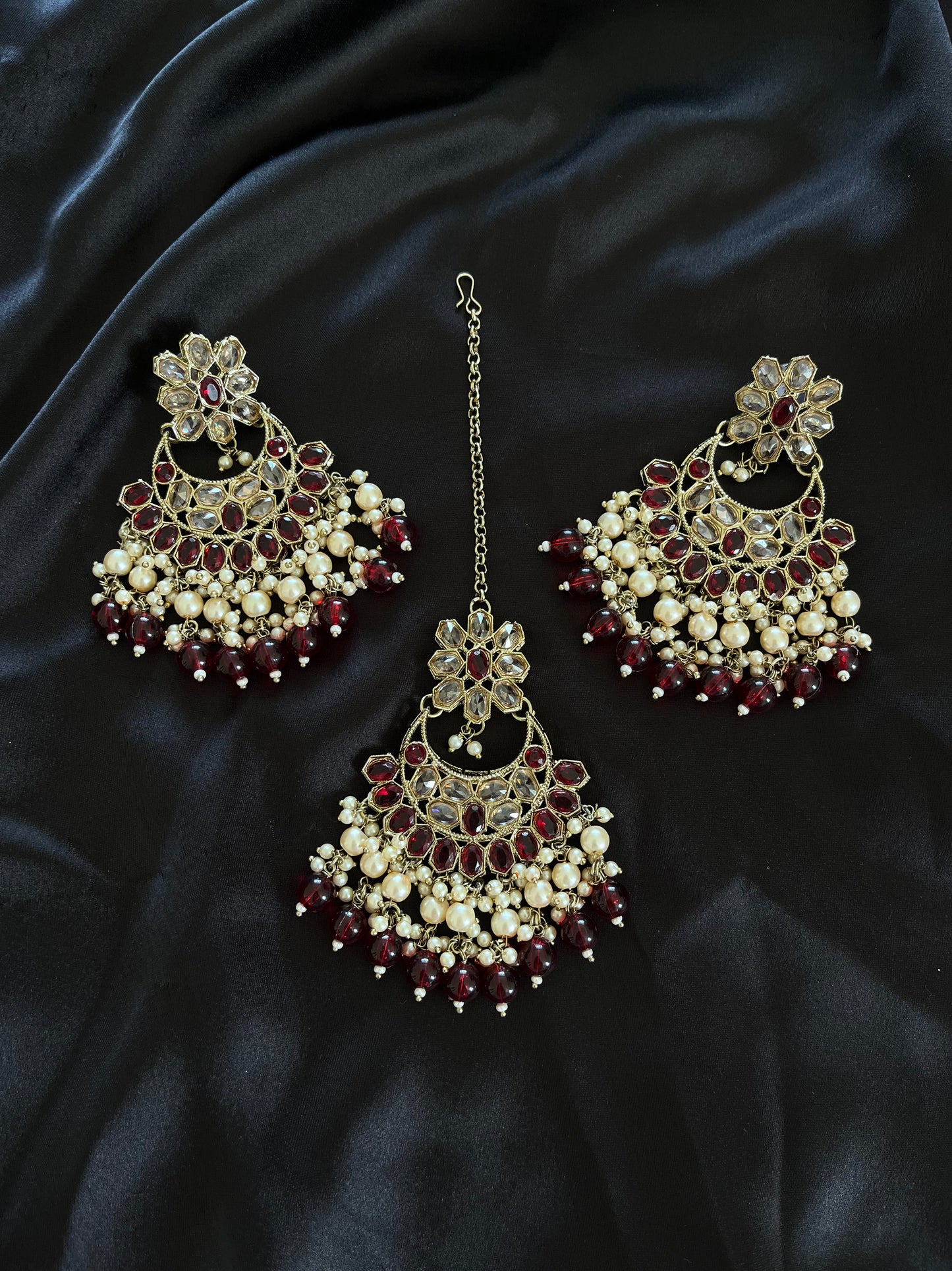 Mehak (red)