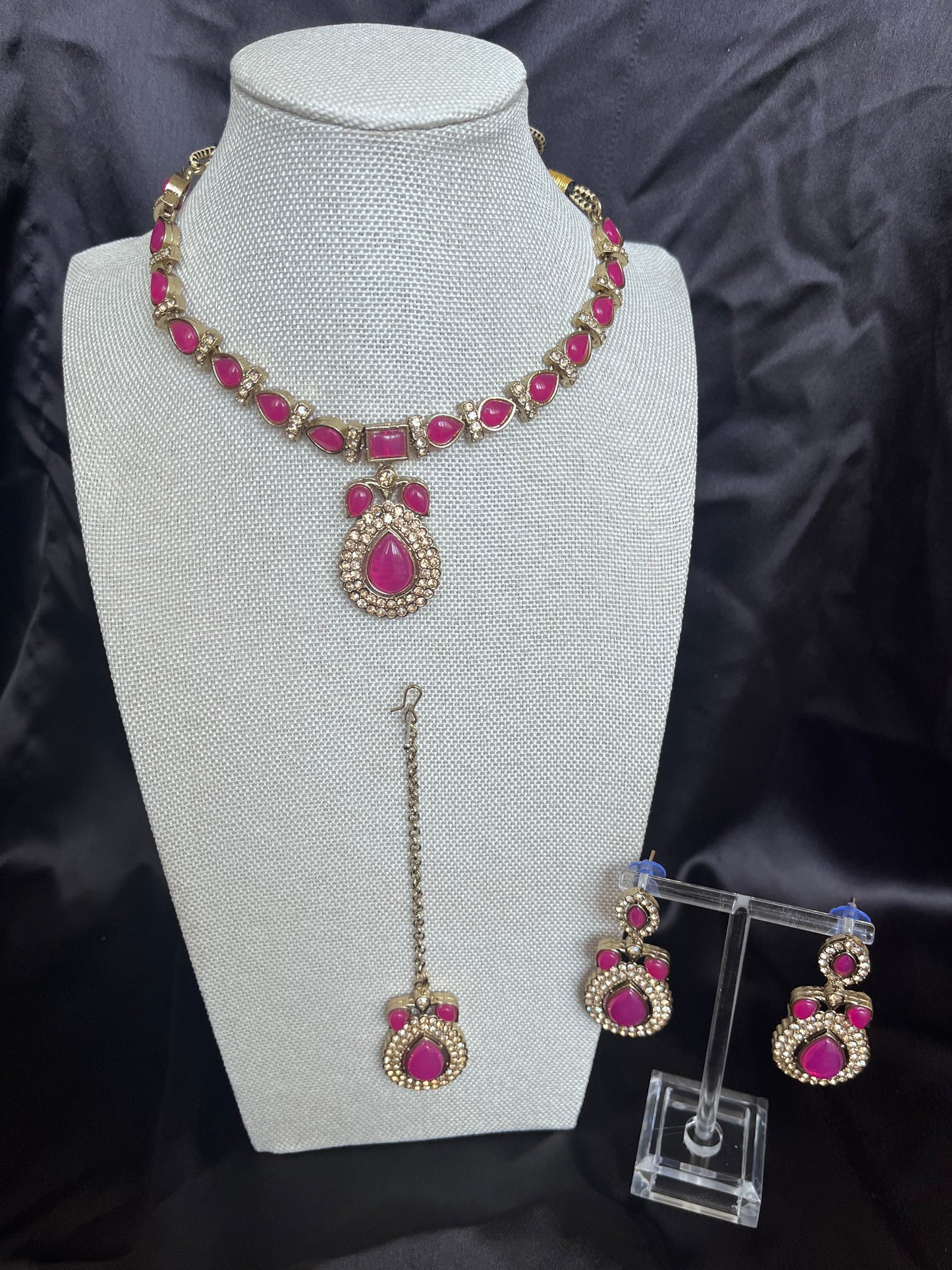 Jyoti (cerise)