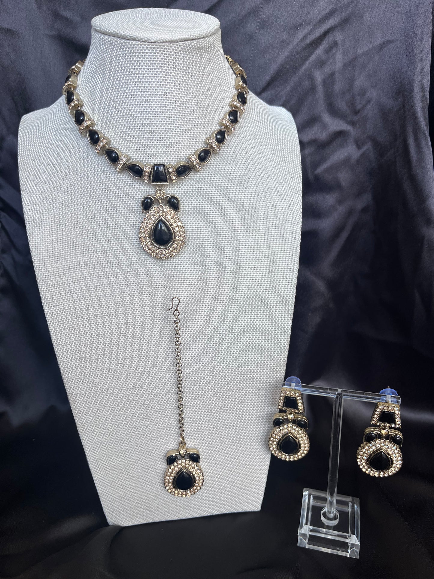 Jyoti (black)