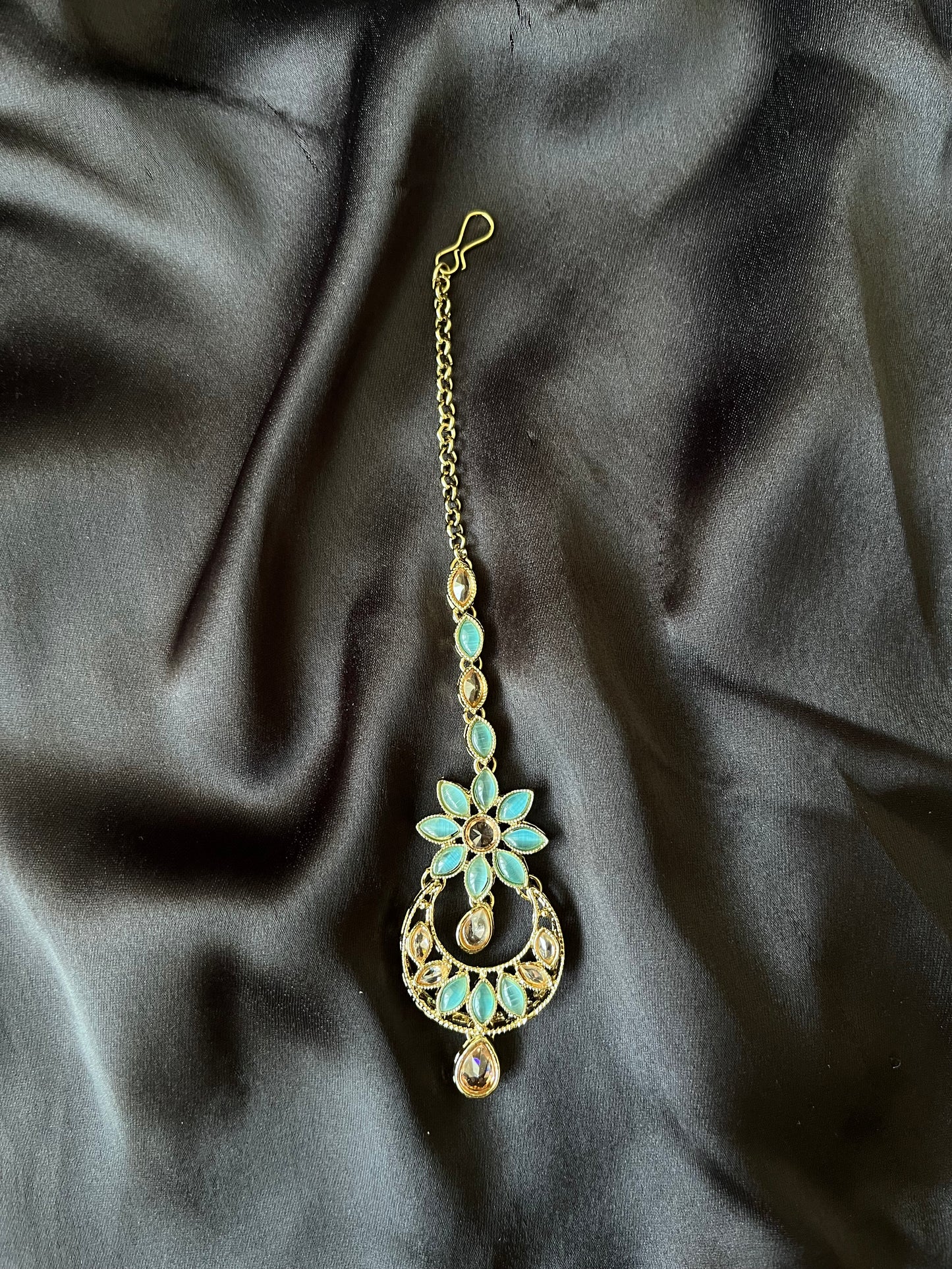 Hira (blue)